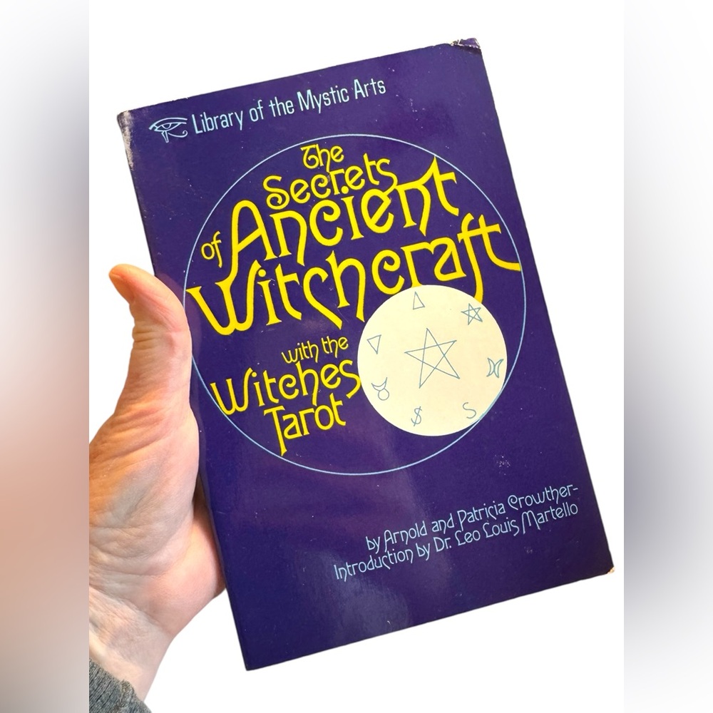 ANCIENT WITCHCRAFT Occult Magick Grimoire Tarot 1st edition 1974 Tarot mystic